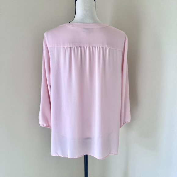 J. Jill Wearever Pale Pink Split V-Neck Drape Front Blouse Size M - Picture 6 of 10